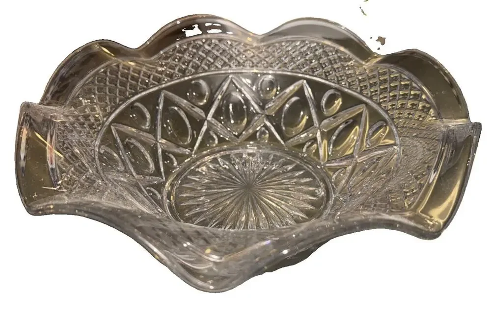 Vintage Imperial Glass Cape Cod Clear Glass Ruffled Fruit Bowl - 3.5” Tall